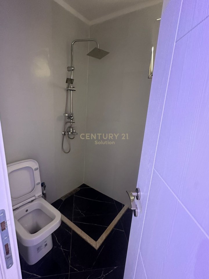 BUSINESS PREMISES FOR RENT AT ZOGU I ZI!