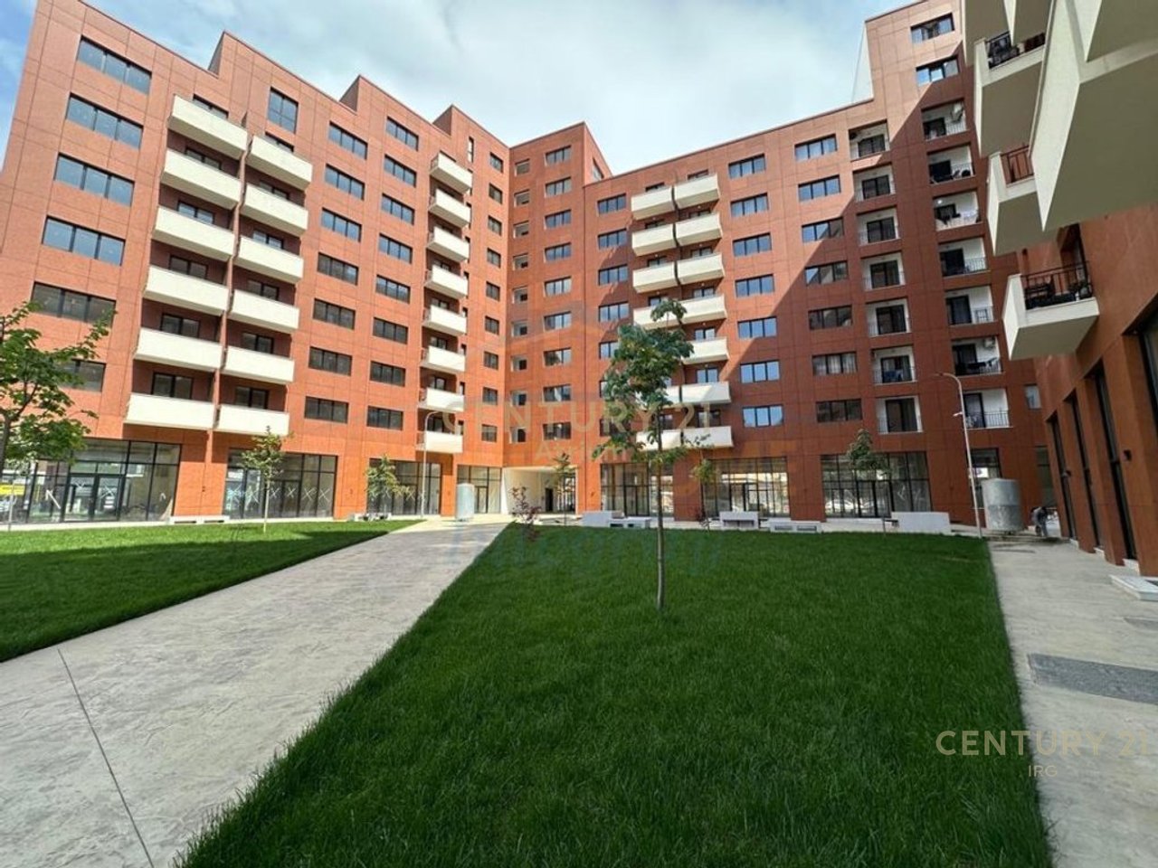 SHITET APARTAMENT 2+1 TEK KOMPLEKSI URBAN GATE, ASTIR !