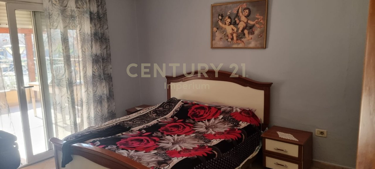 Apartament 2+1 për Qira në Kombinat!