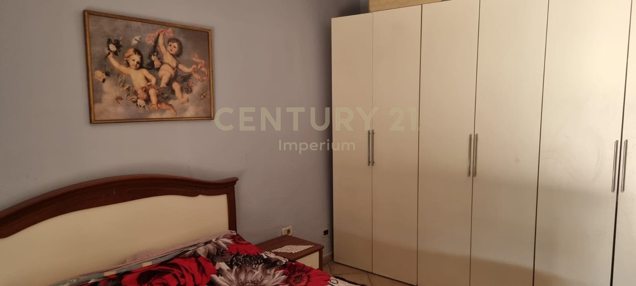 Apartament 2+1 për Qira në Kombinat!