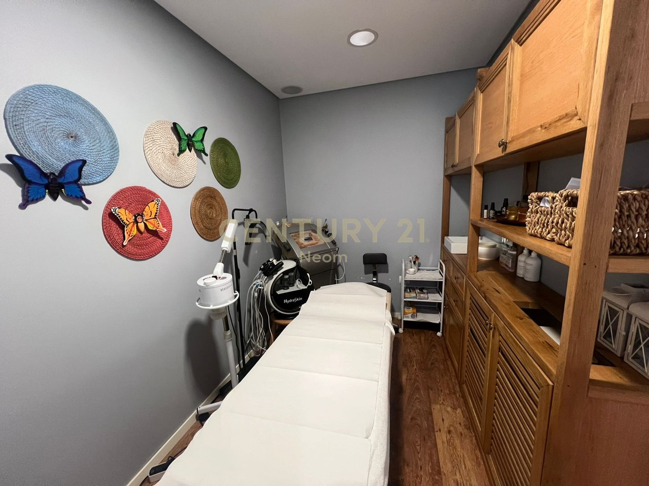 CENTER FOR AESTHETICS FOR RENT IN DON BOSCO!