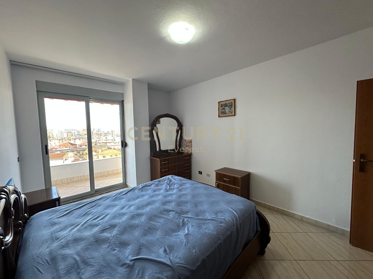 XHAMLLIKU, APARTAMENT 2+1 PER QIRA