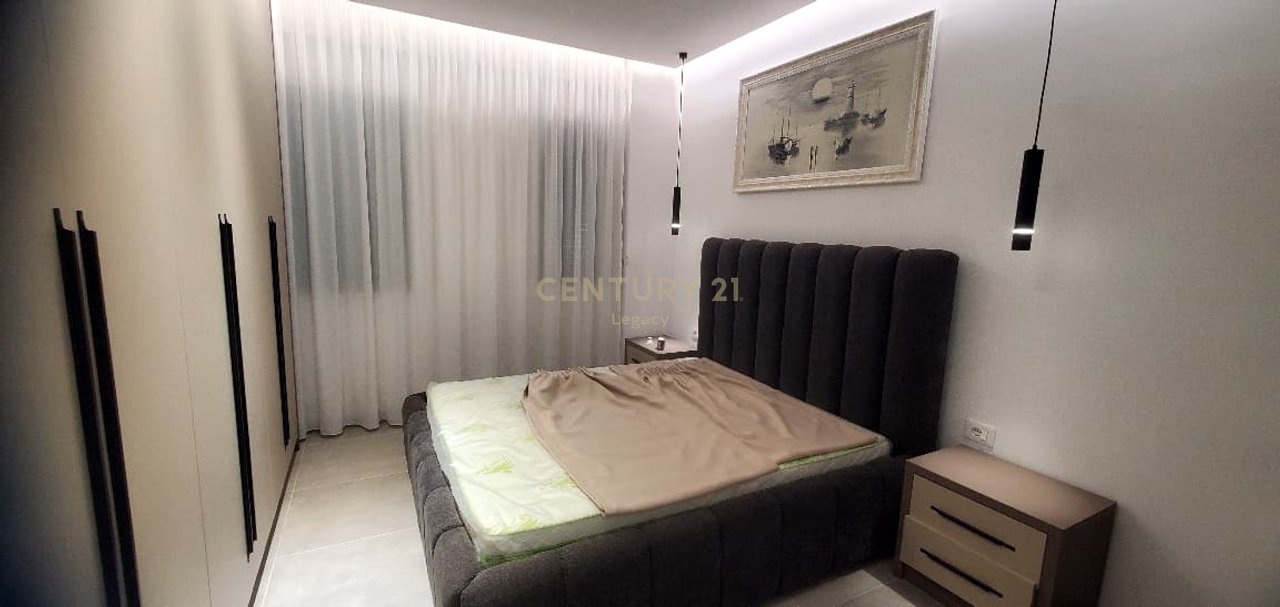 Jepet me qira 1+1 tek Rezidenca Oazis