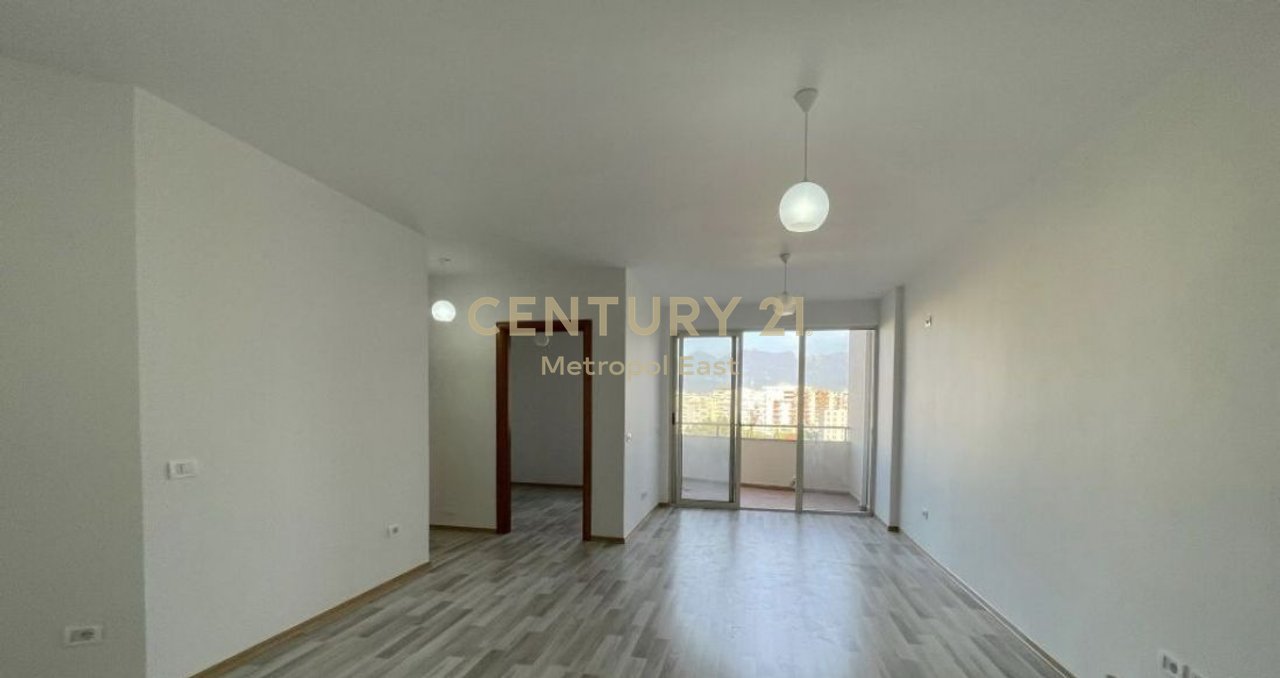 Shitet Apartament 2+1 ne Yzberisht