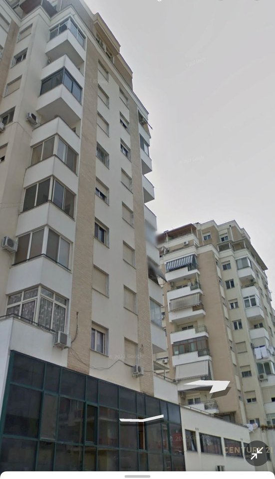 2+1 apartment for sale at Pazari i Ri