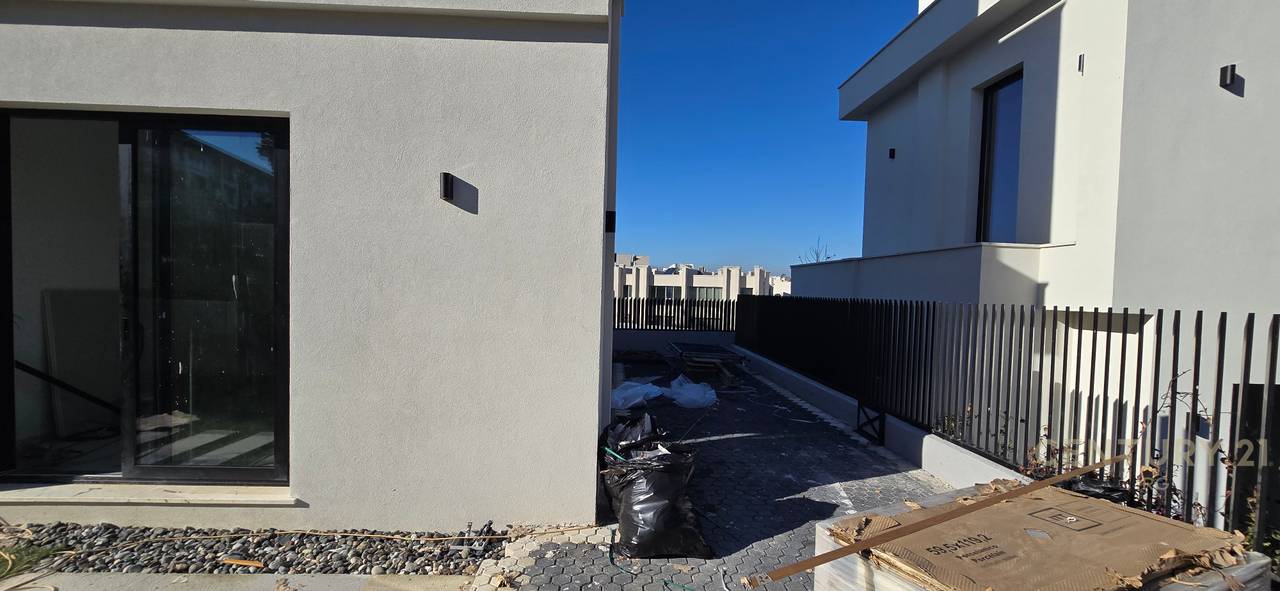 VILE TE LEMON'S RESIDENCE - LIQENI I THATE!