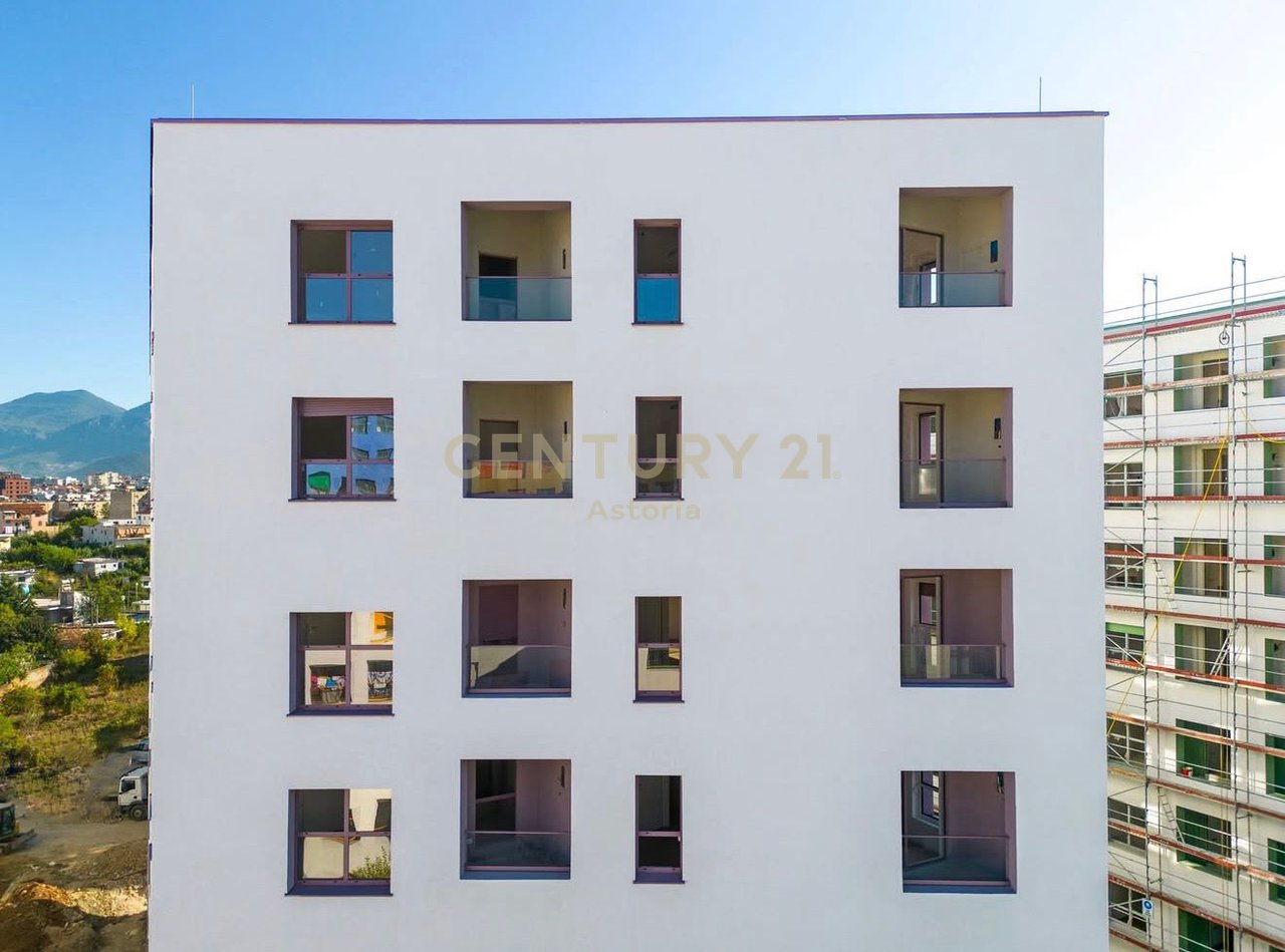 COMMERCIAL SPACE FOR RENT + PARKING SPACE AT KADIU RESIDENCE