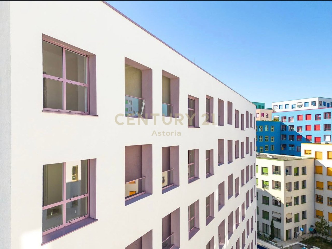 COMMERCIAL SPACE FOR RENT + PARKING SPACE AT KADIU RESIDENCE