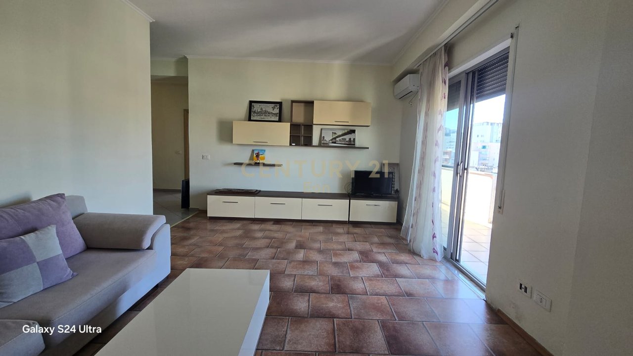 Apartament 1+1 me Qira në Qendër të Durrësit