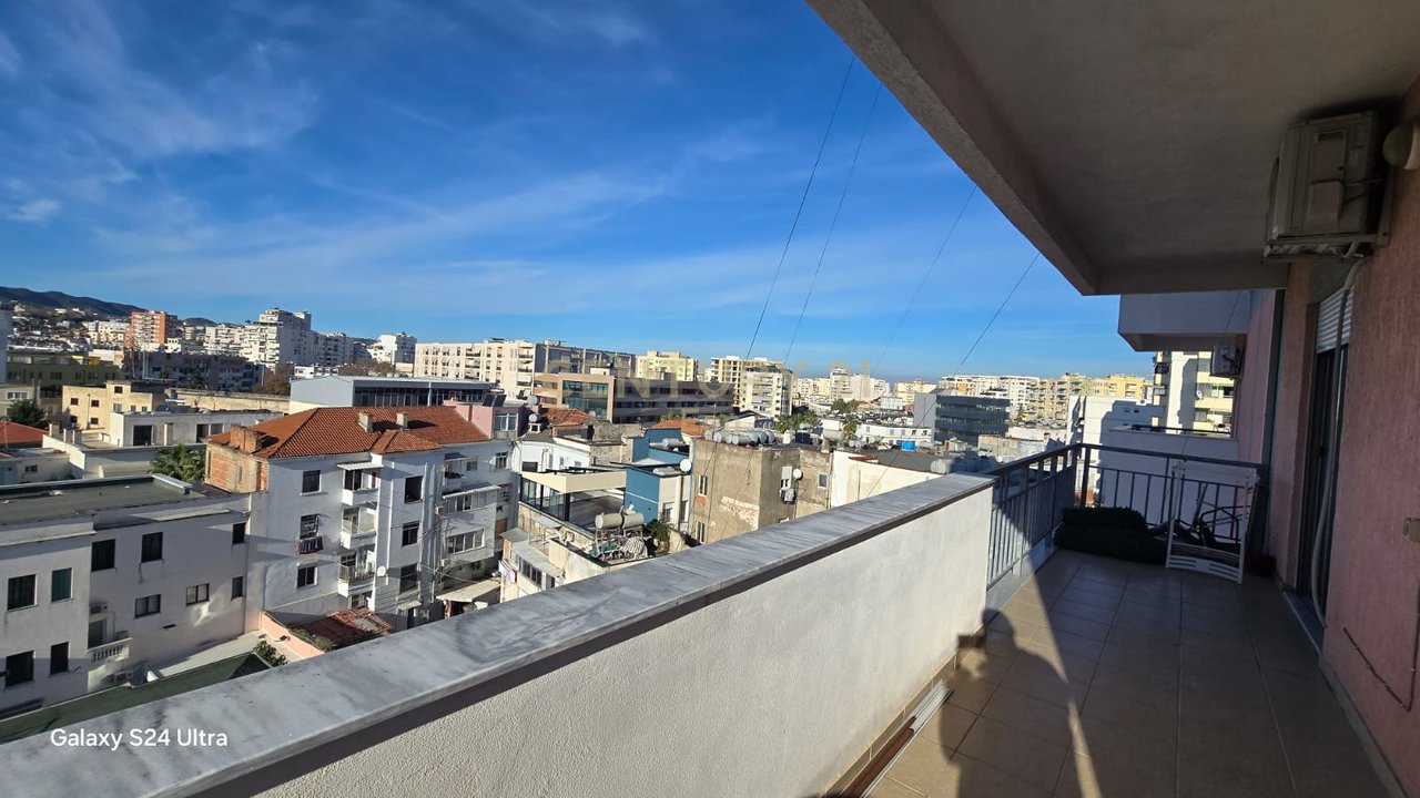 Apartament 1+1 me Qira në Qendër të Durrësit