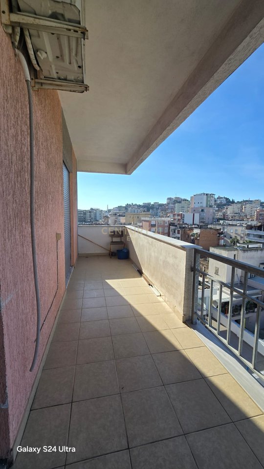 Apartament 1+1 me Qira në Qendër të Durrësit
