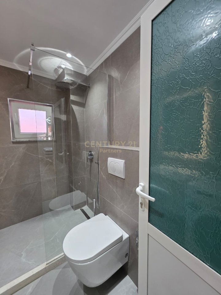 APARTAMENT 1+1 NE ALLIAS, PRANE SPITALIT AMERIKAN 2