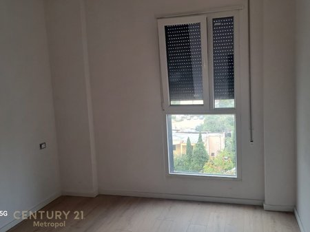 OFROJ PER QIRA APARTAMET 2+1+2 PER ZYRA-FIORE DI BOSCO!