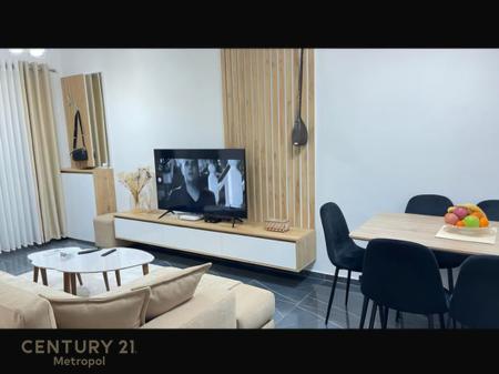 Affittiamo appartamento 1+1 al Complesso Mangalem, Ali Demi.