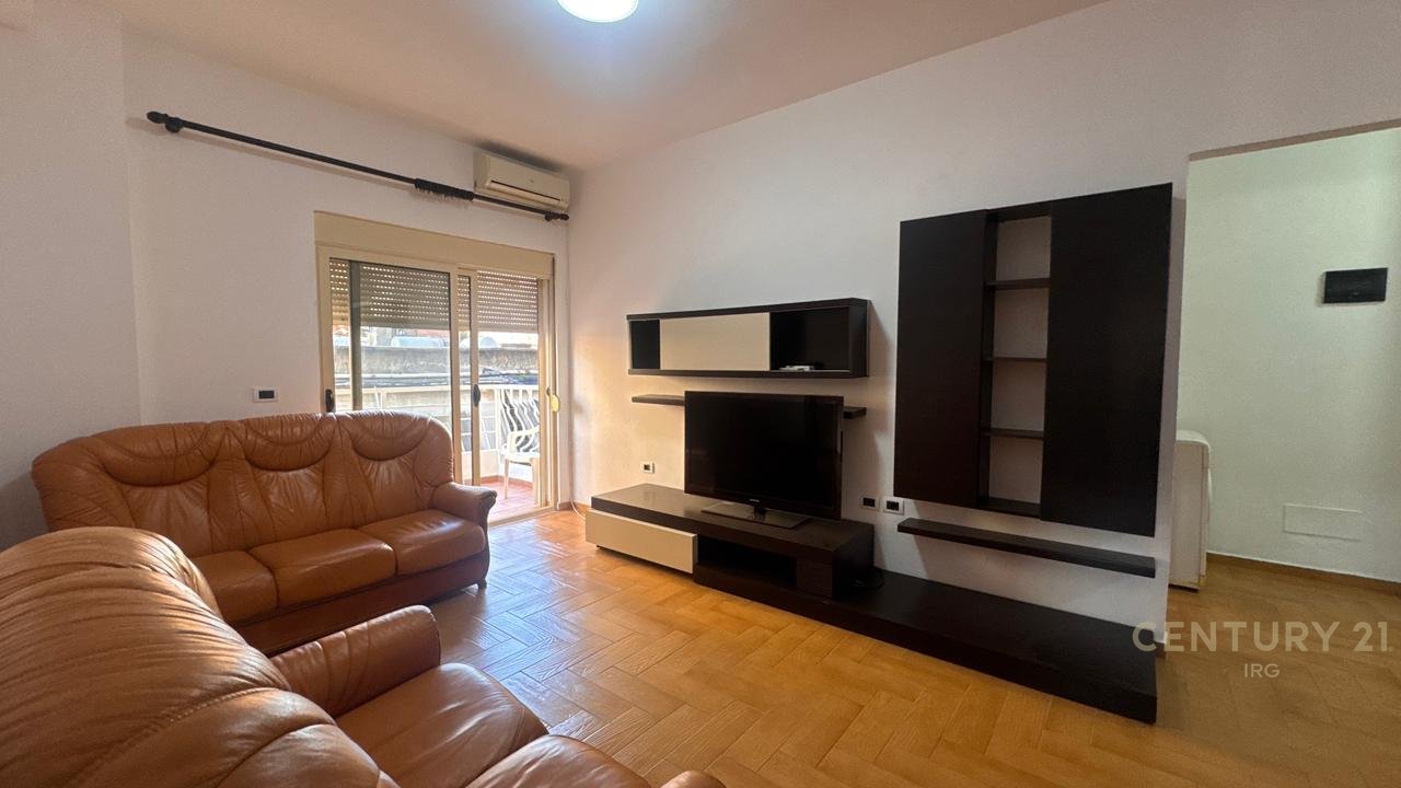 2+1 apartment for rent in the Myslym Shyri area, on Him Kolli Street!