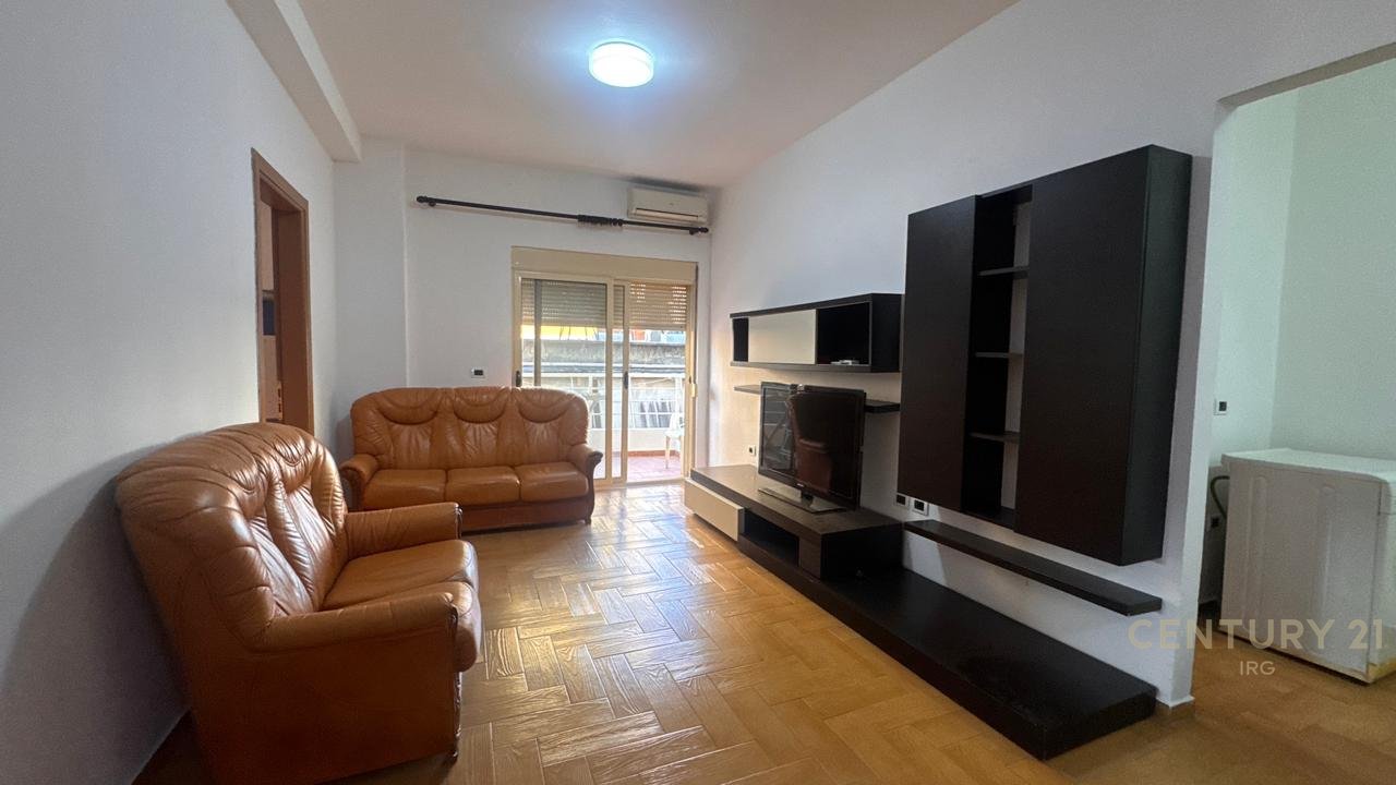 2+1 apartment for rent in the Myslym Shyri area, on Him Kolli Street!