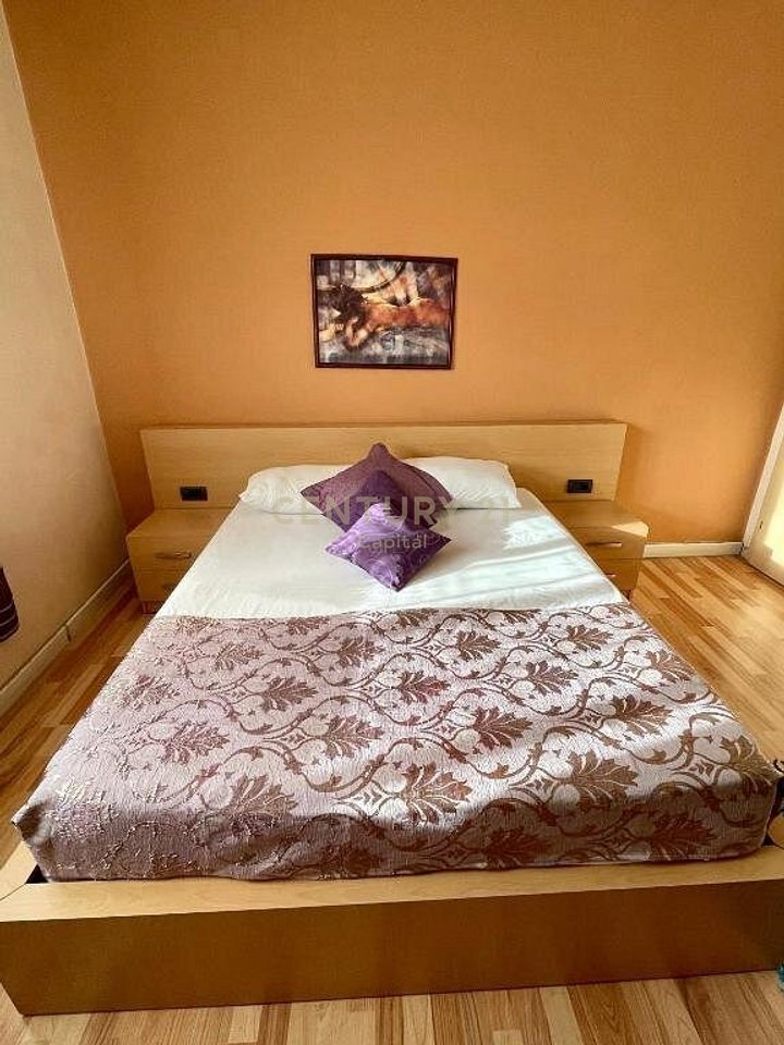 Hotel with 12 Rooms and Bar-Restaurant Area, on Dritan Hoxha Street.