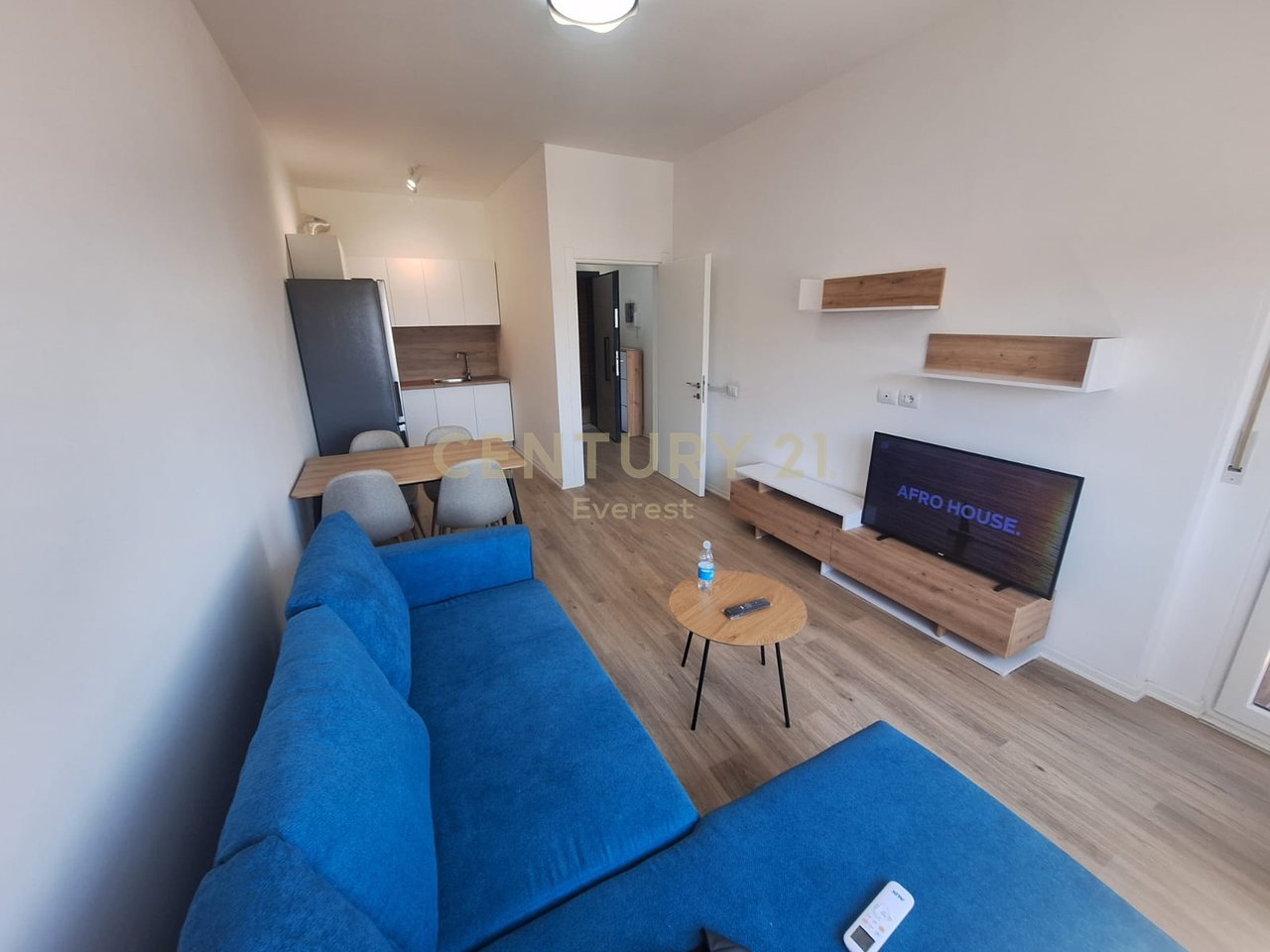 BIRRA TIRANA, JAPIM ME QIRA APARTAMENT 1+1