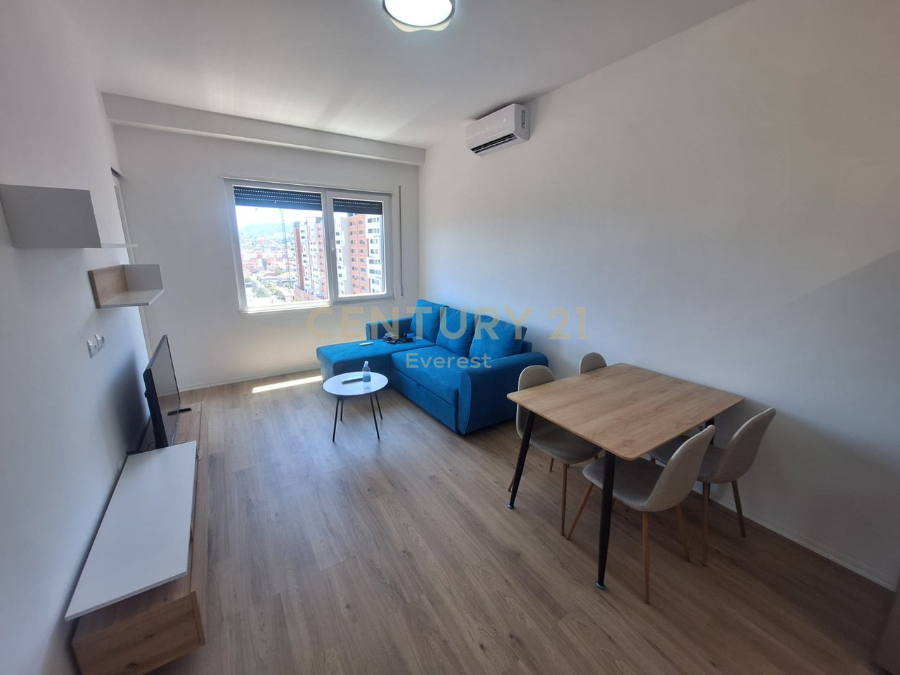 BIRRA TIRANA, JAPIM ME QIRA APARTAMENT 1+1