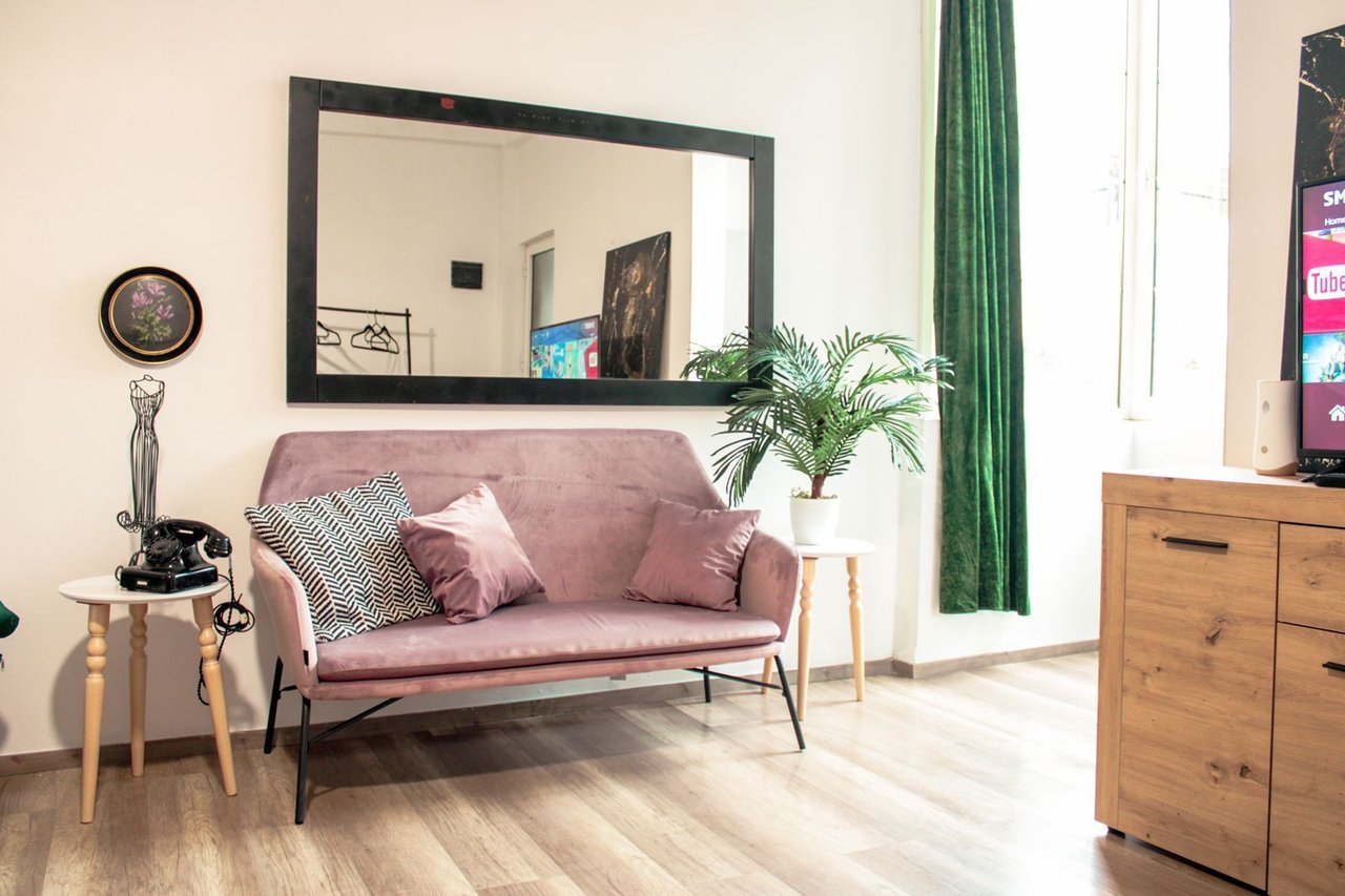 RRUGA E BARRIKADAVE, APARTAMENT 1+1