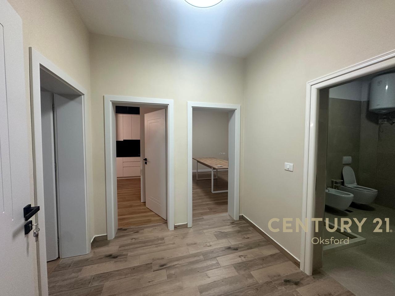 APARTAMENT PER QIRA  2+1 ME POST PARKIMI NE SAUK I RI!