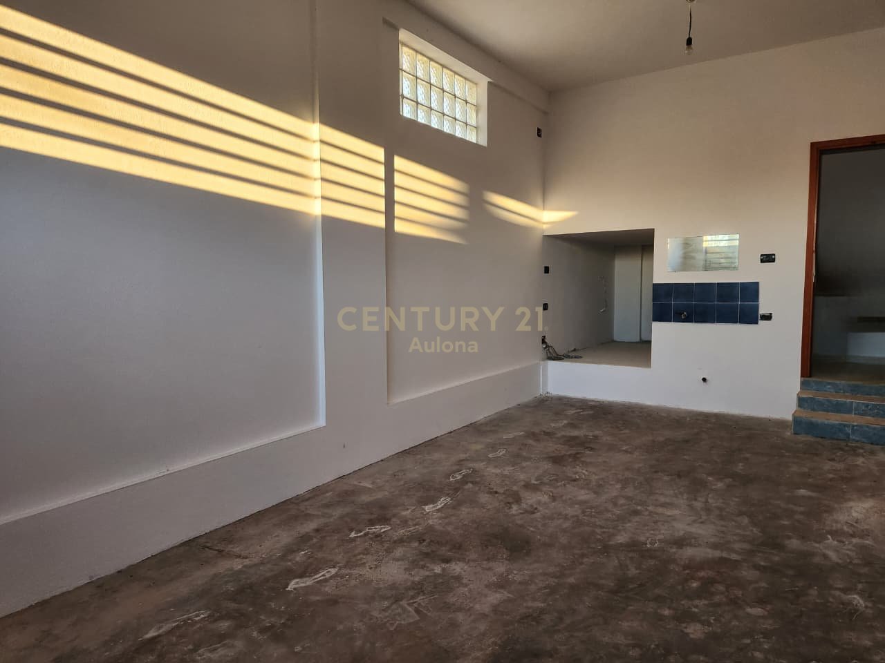 Shtëpi Private 3-Katëshe me Qira në Vlorë