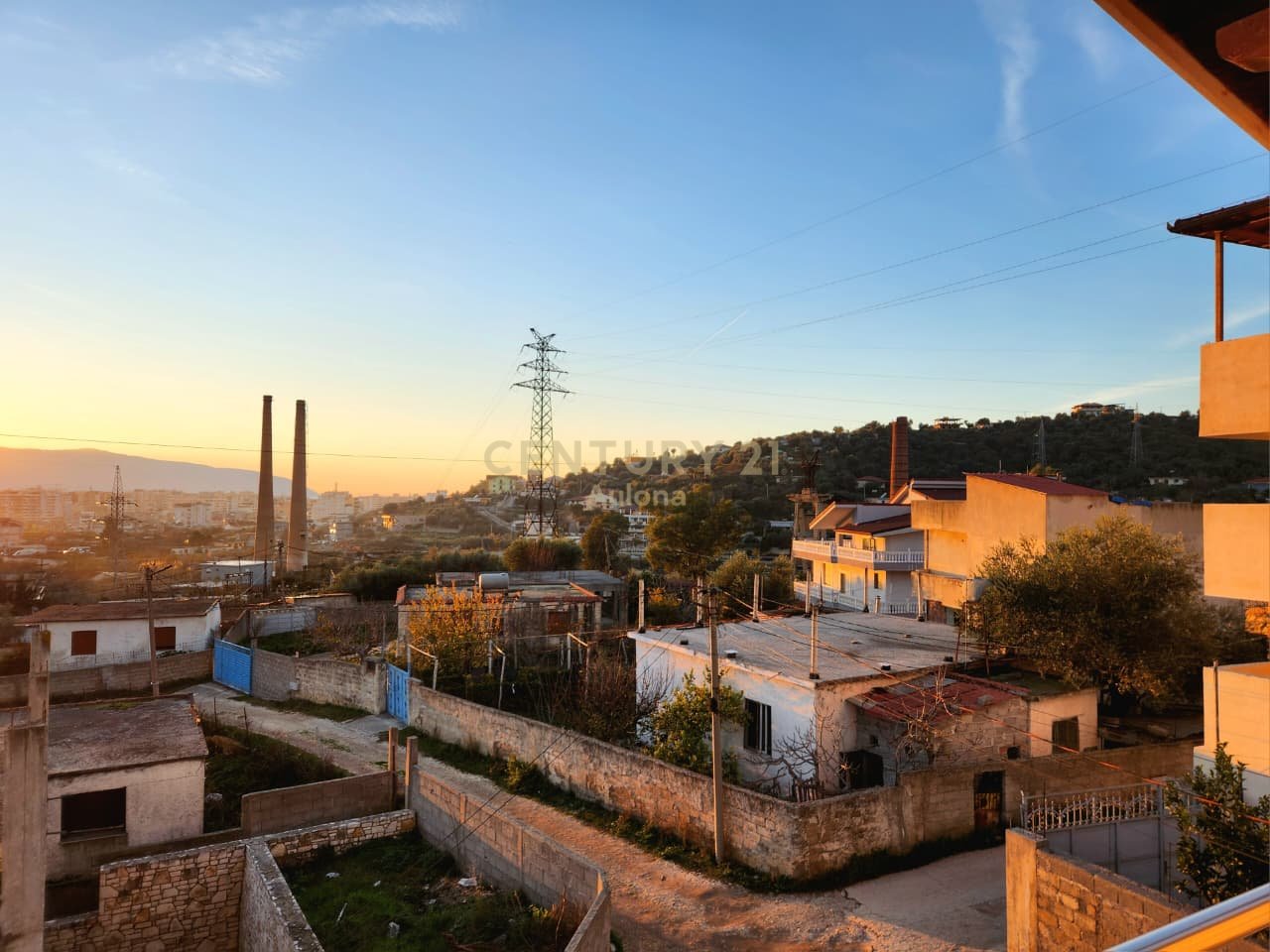 Shtëpi Private 3-Katëshe me Qira në Vlorë