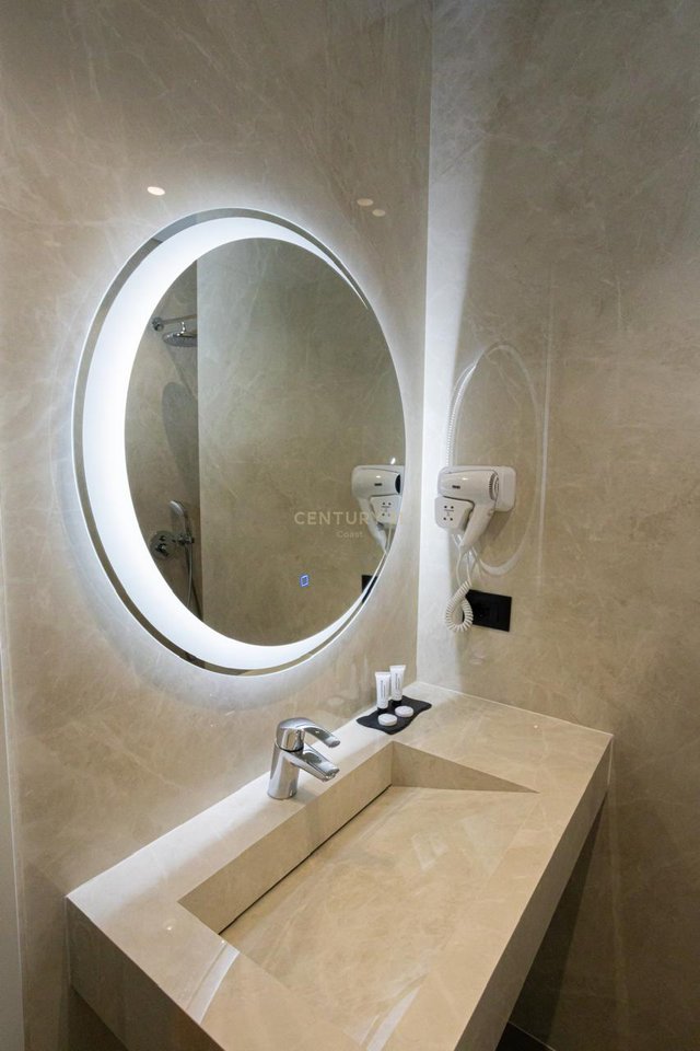 In Vendita: Mini Hotel di Lusso, Vicino al Centro Storico di Vlora