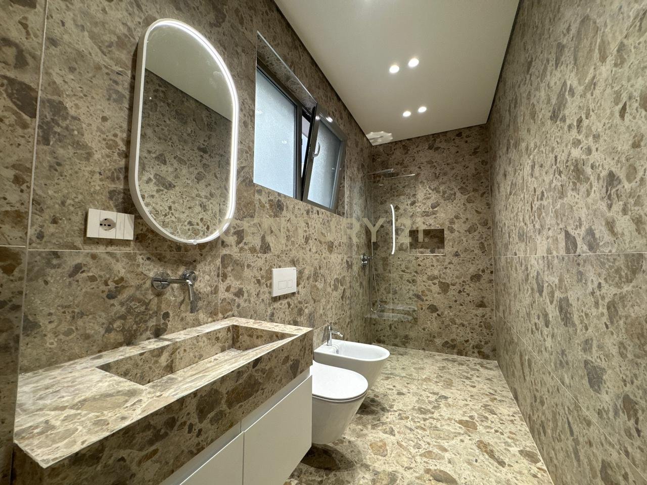 QIRA, PREMIUM APARTMENT 2+1+2+YARD with PARKING SPACE ‼️