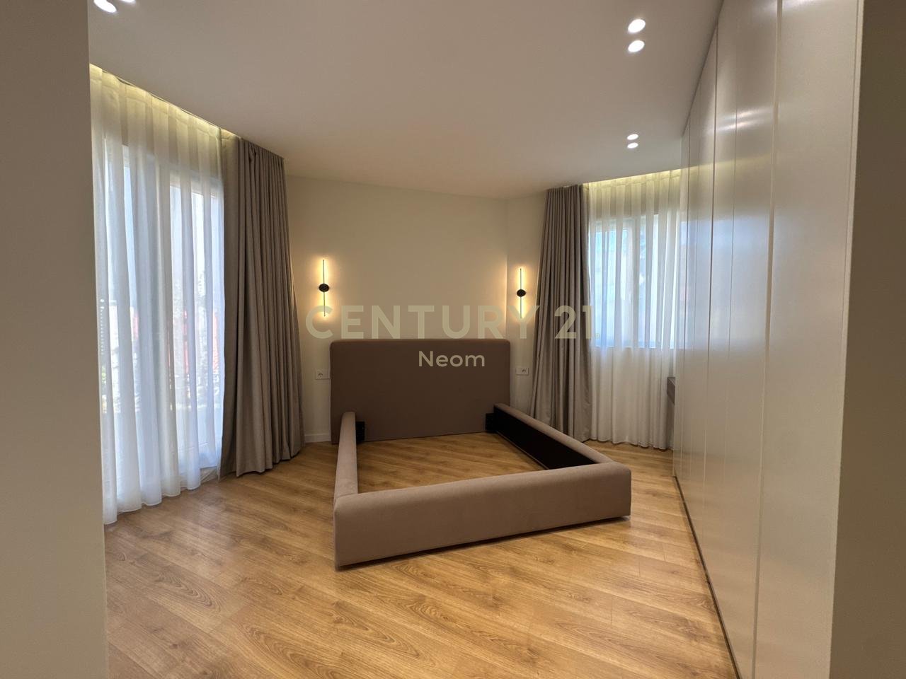 QIRA, PREMIUM APARTMENT 2+1+2+YARD with PARKING SPACE ‼️