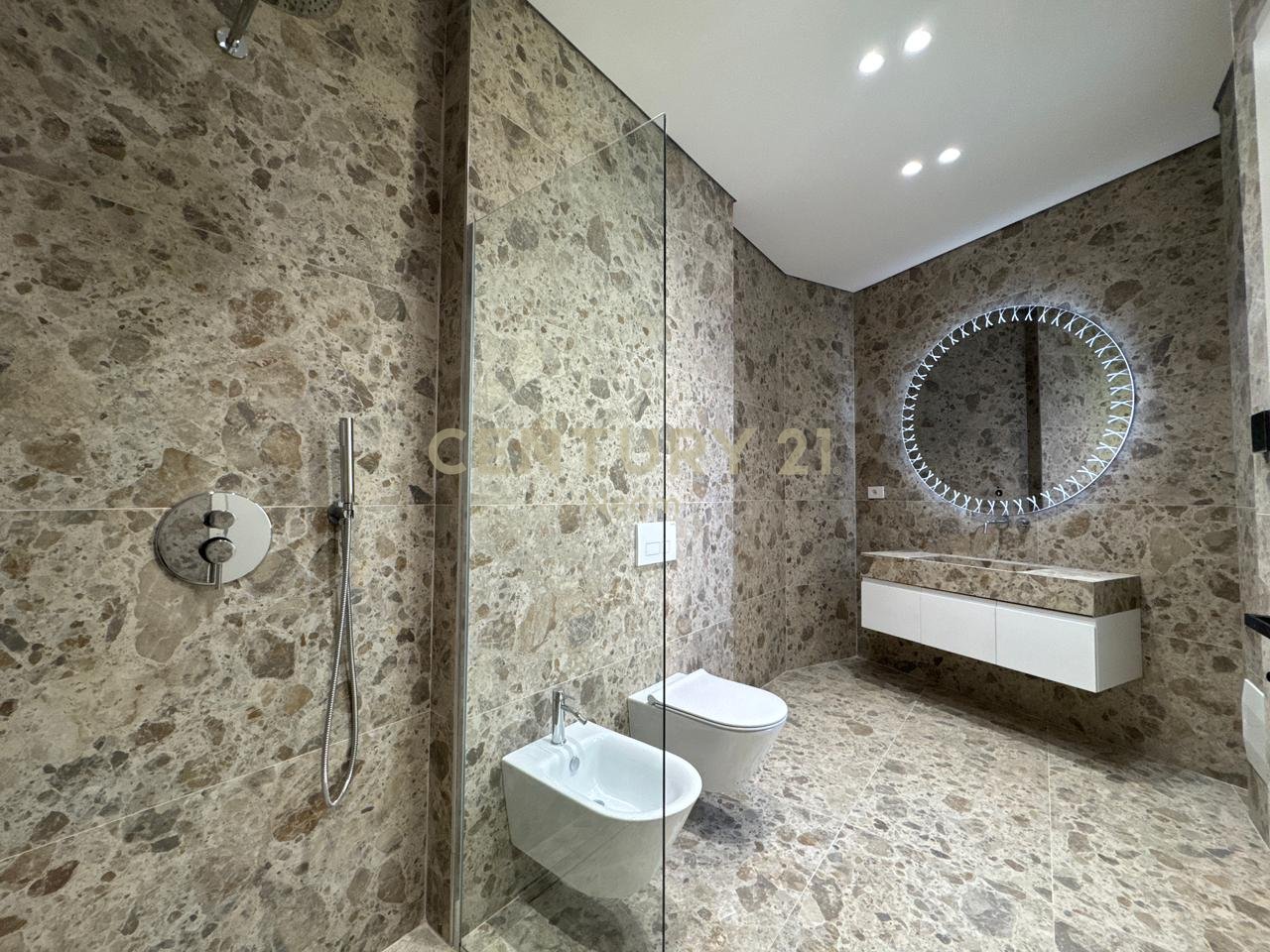 QIRA, PREMIUM APARTMENT 2+1+2+YARD with PARKING SPACE ‼️