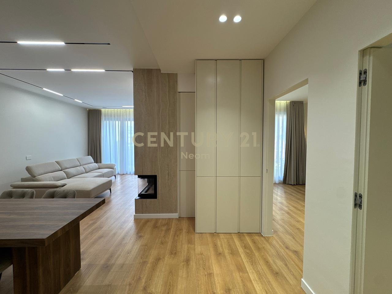 QIRA, PREMIUM APARTMENT 2+1+2+YARD with PARKING SPACE ‼️