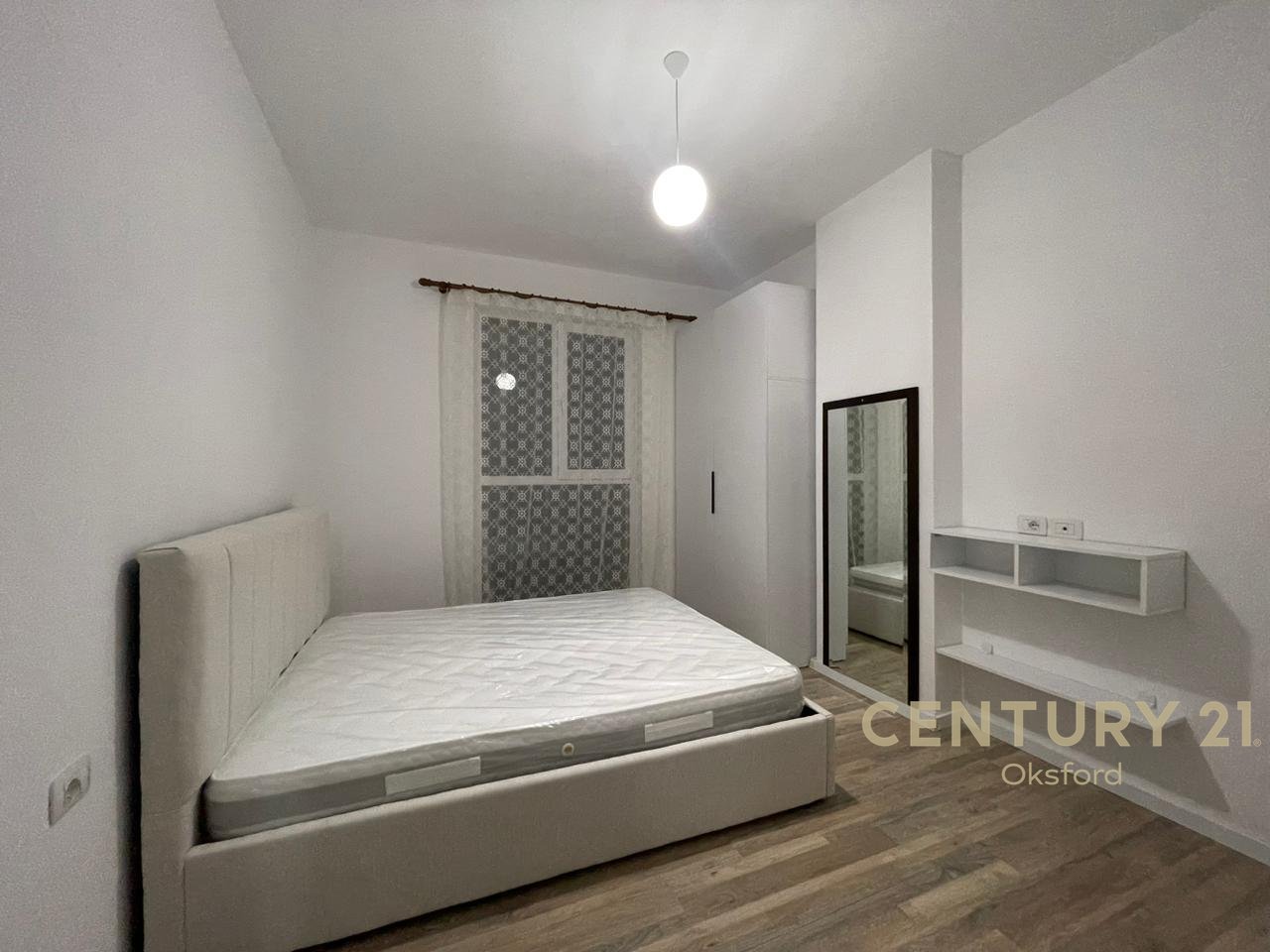 Appartamento 1+1 in affitto a Univers City!