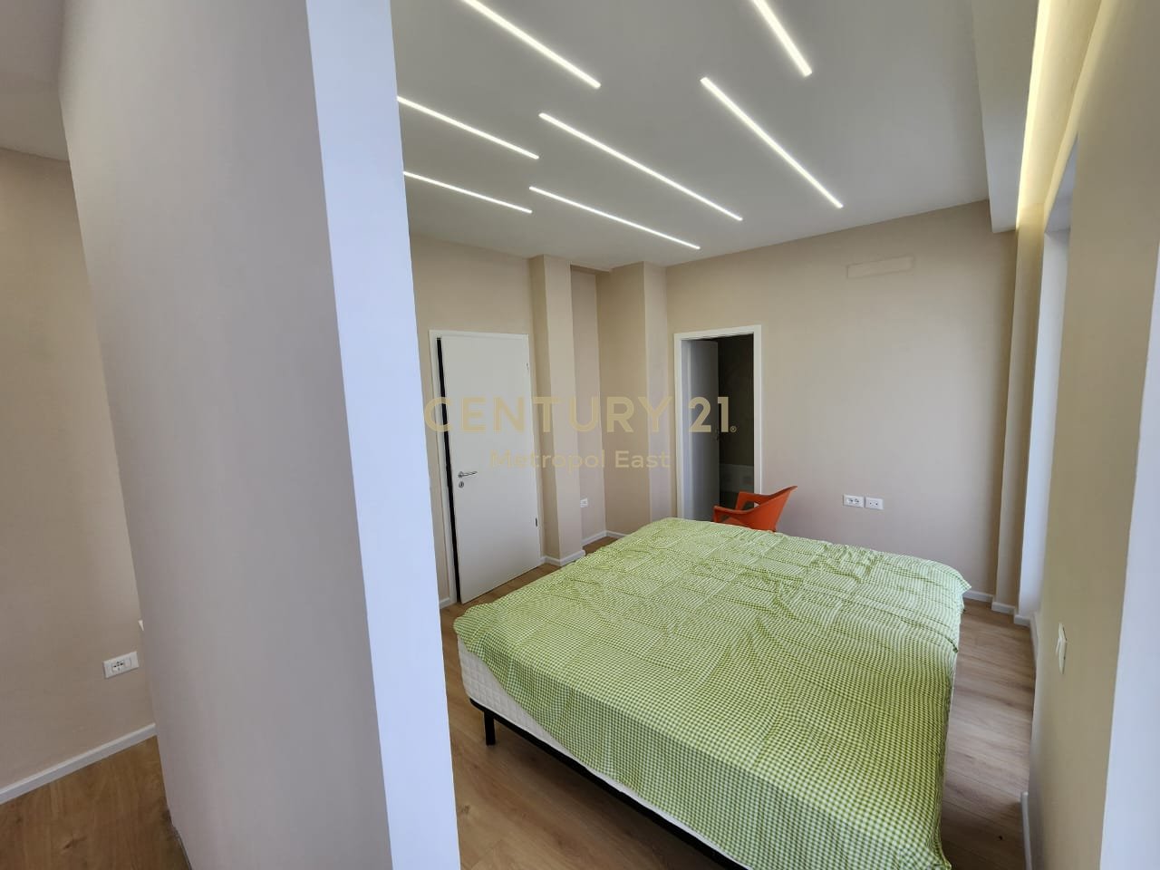 3-story villa for rent, near ABA Residence – Farkë.