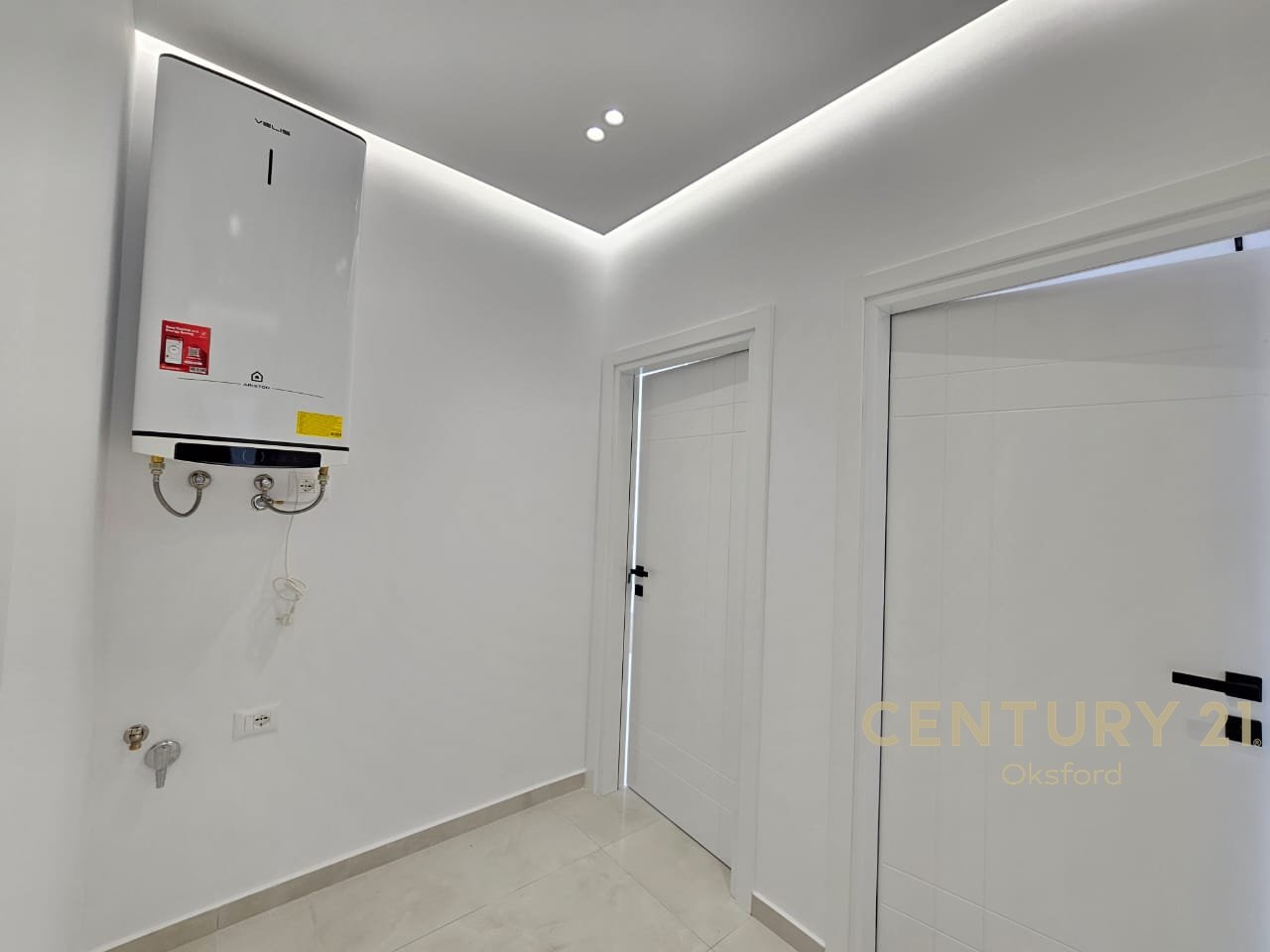 FRESH, TOTALLY RENOVATED APARTMENT FOR SALE WITH QUALITY MATERIALS