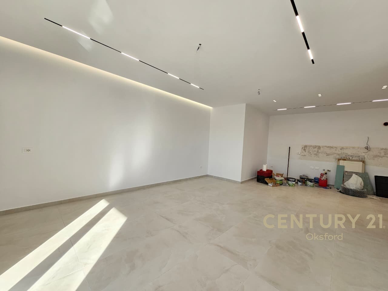 FRESH, TOTALLY RENOVATED APARTMENT FOR SALE WITH QUALITY MATERIALS