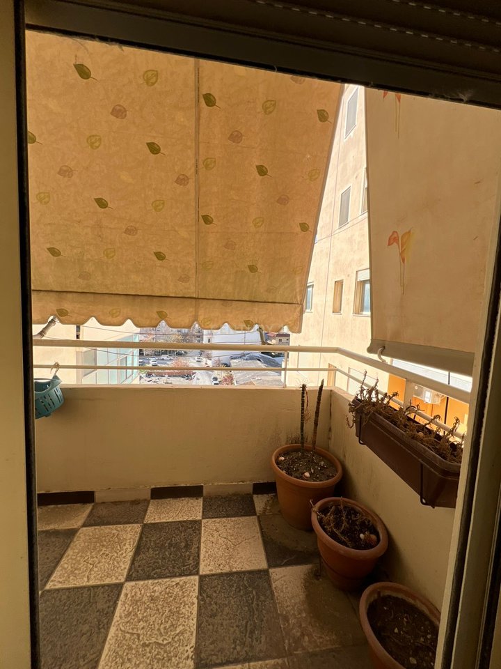 JEPET ME QIRA APARTAMENTI 1+1 TE JUMBO , VLORË.