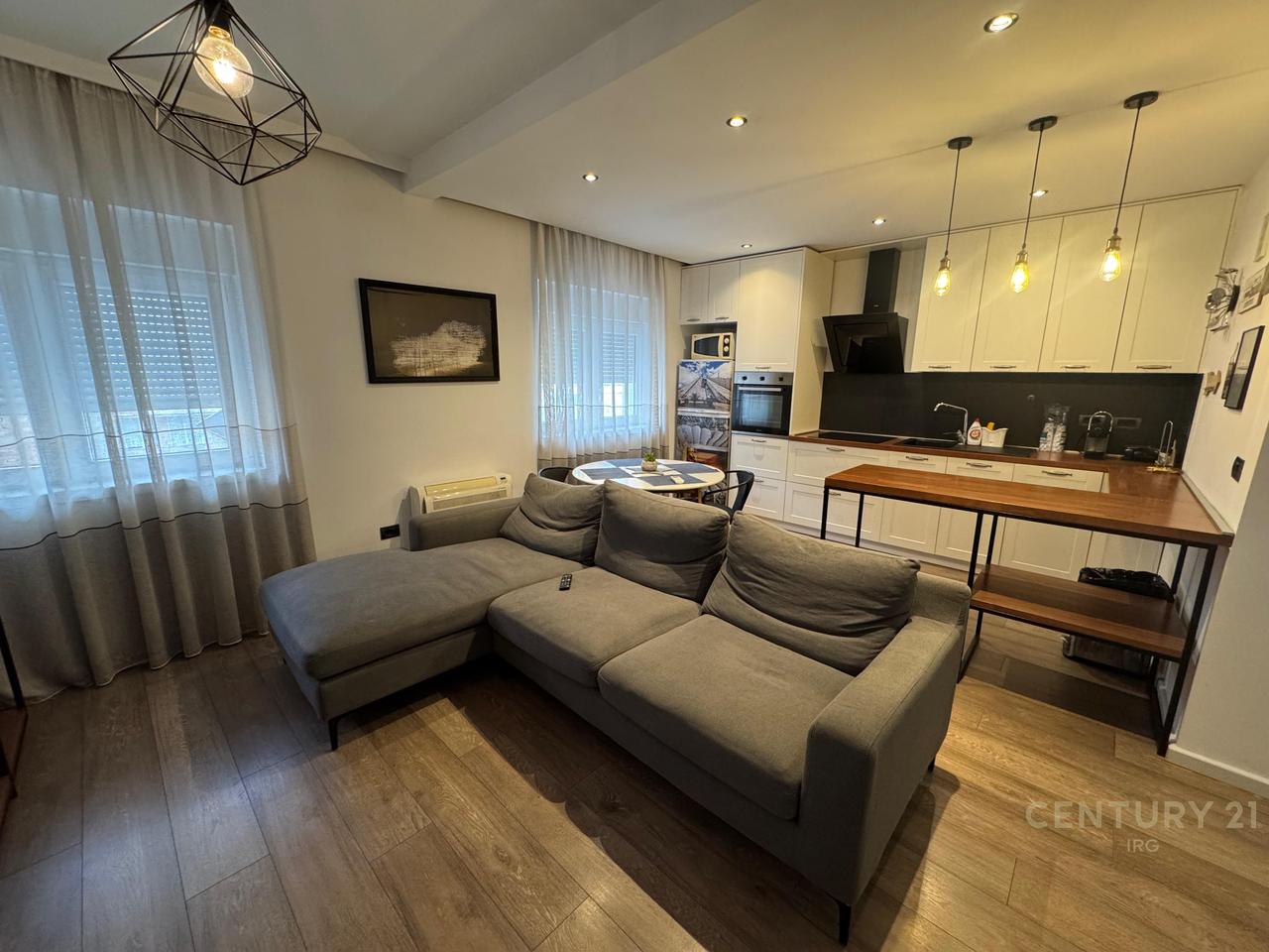 Apartment 2+1+2 For Rent in the Center of Tirana