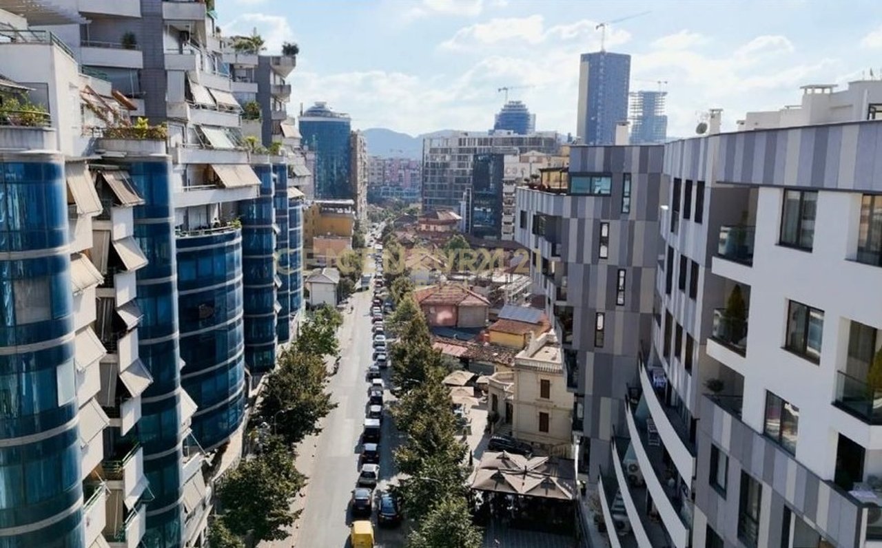 SHITET AMBIENT KOMERCIAL TE KOMPLEKSI HALILI