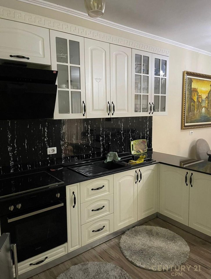 Apartament 2+1+2 Për Shitje në Fresku, Tiranë