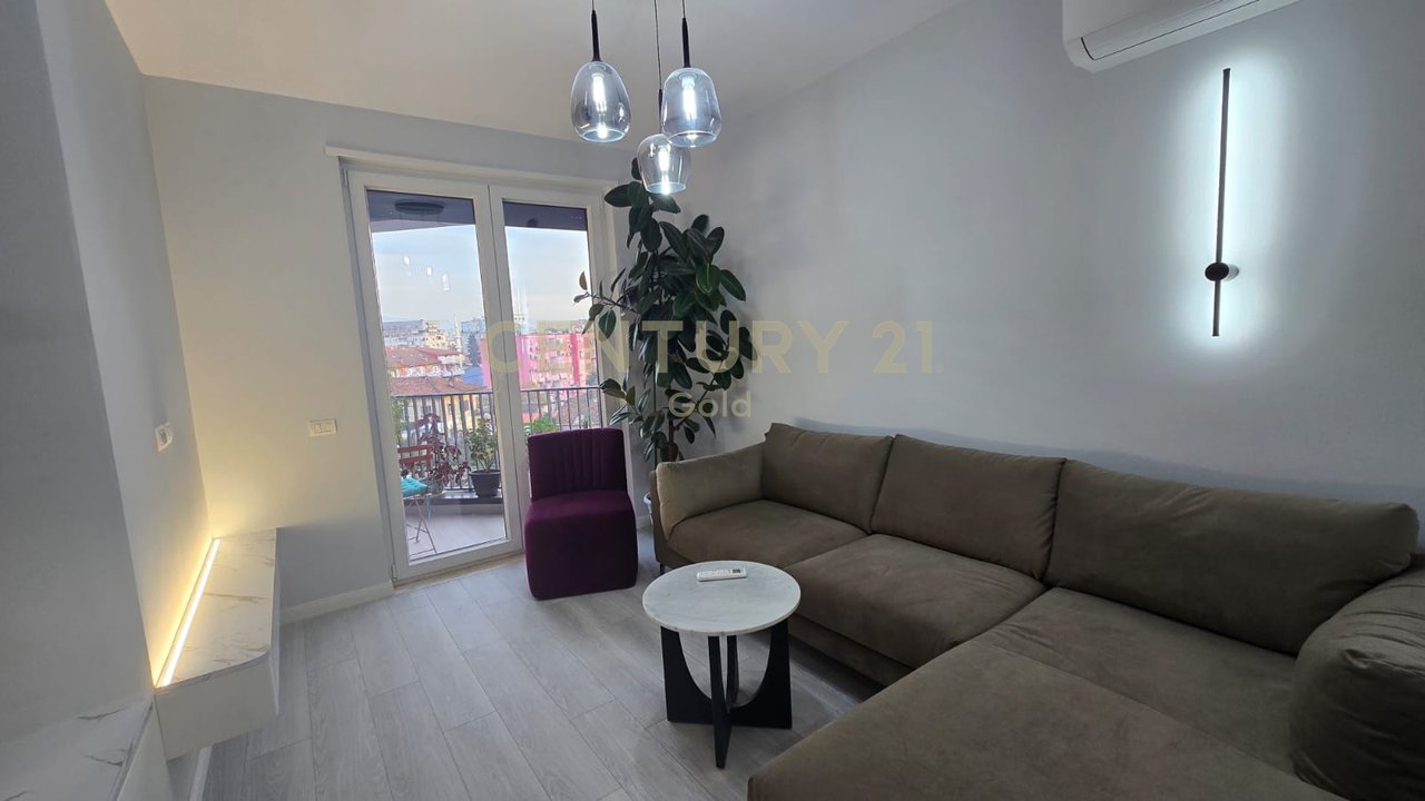 JEPET ME QIRA APARTAMENT 2+ 1+ POST PARKIMI NE QENDER TE TIRANES PRANE 9 - KATESHEVE !