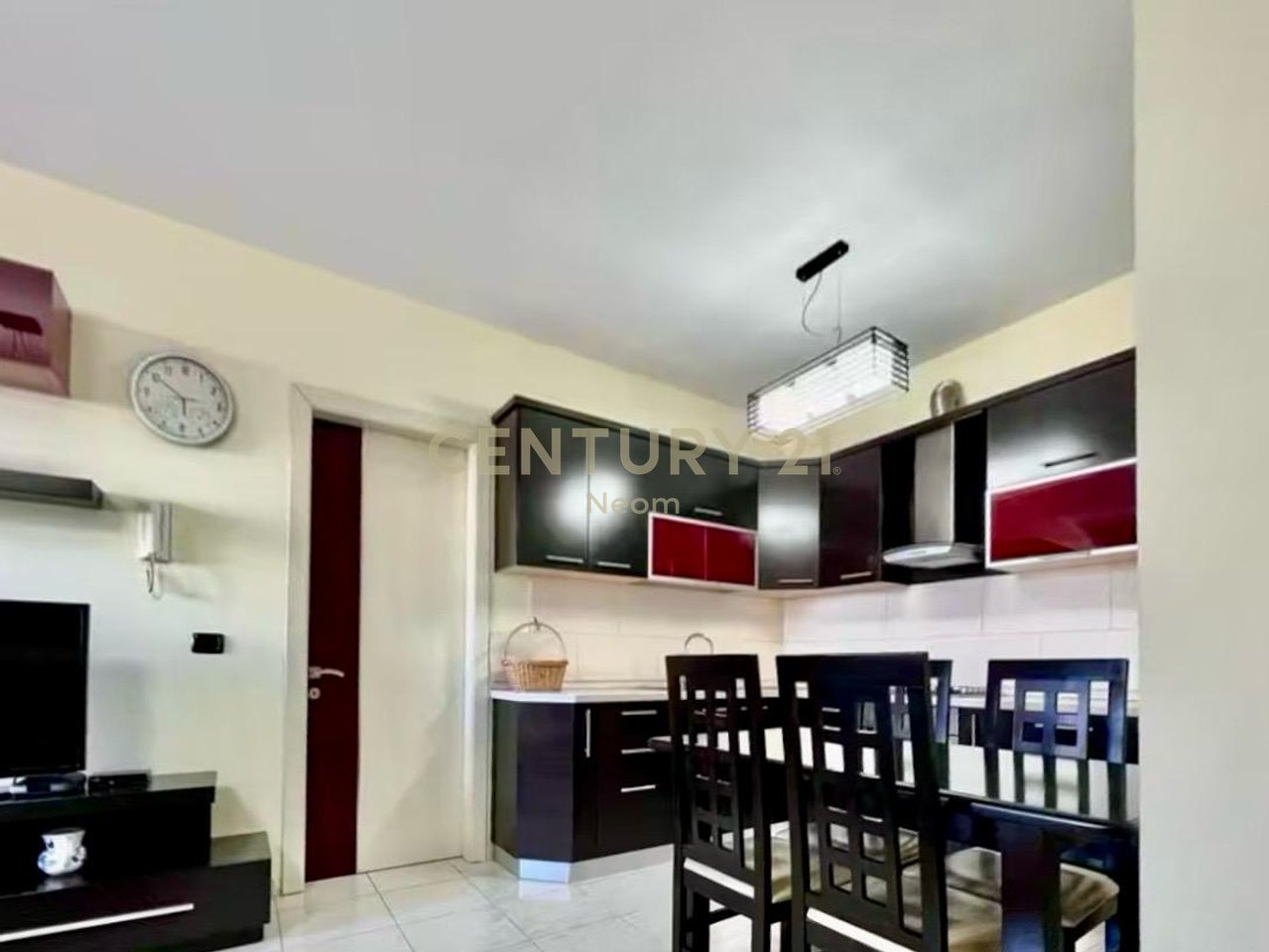 SHESIM, APARTAMENT 2+1+2 me 2 PARKIME, QENDËR e TIRANËS‼️