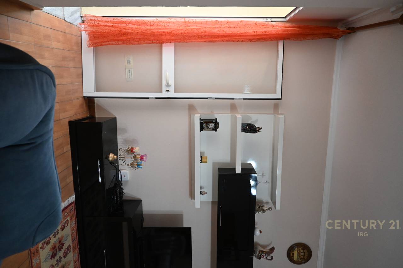 2+1 Apartment for Rent on Dibra Street