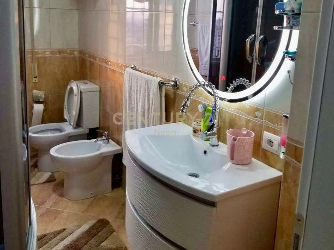 SHESIM, APARTAMENT MODERN 2+1+2 me PAMJE te VIZION ➕‼️