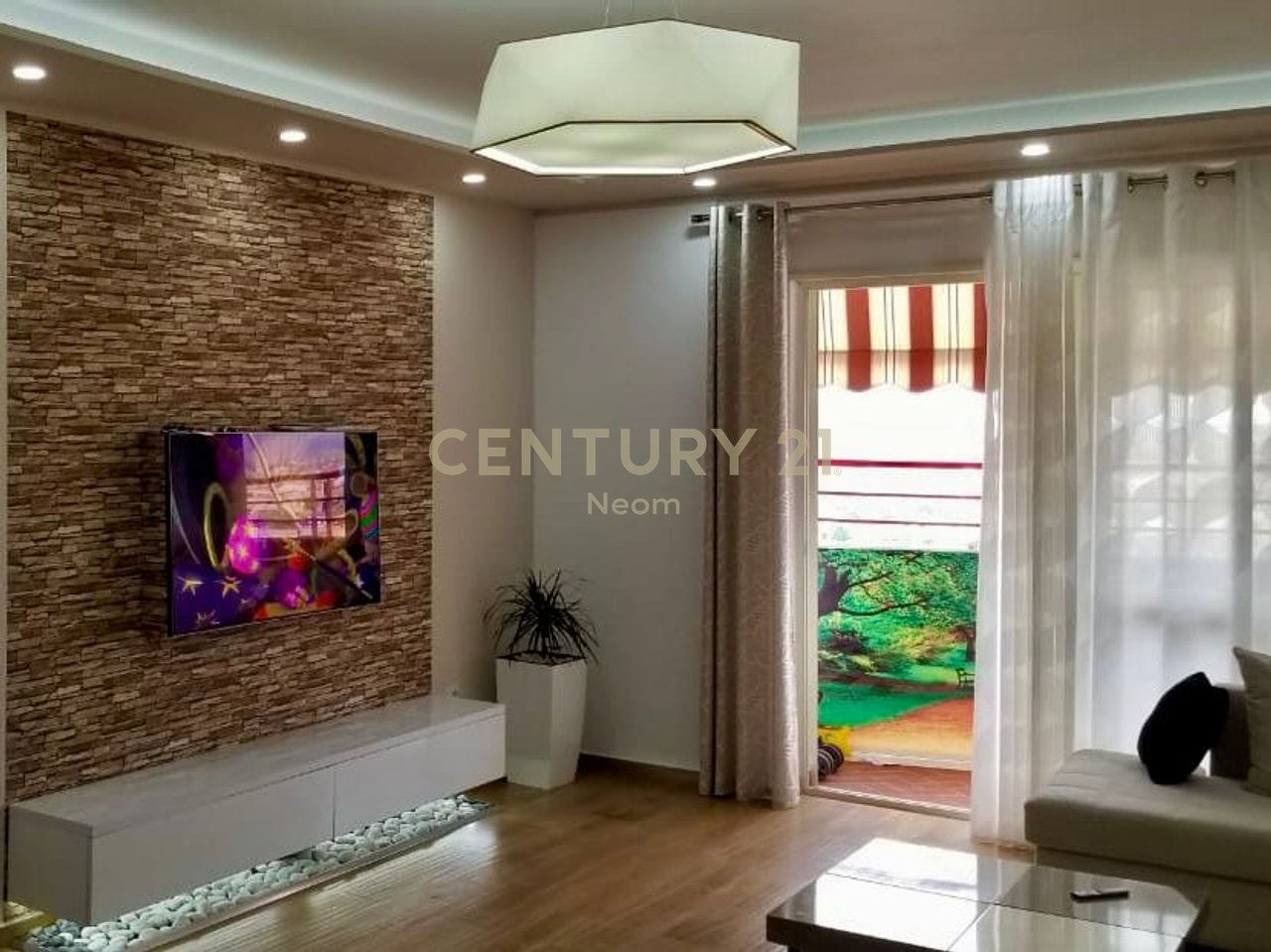 SHESIM, APARTAMENT MODERN 2+1+2 me PAMJE te VIZION ➕‼️