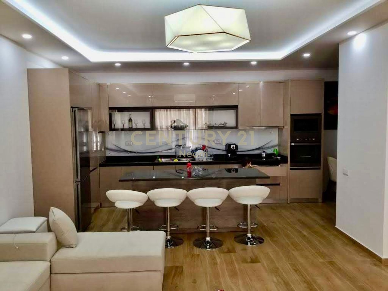 SHESIM, APARTAMENT MODERN 2+1+2 me PAMJE te VIZION ➕‼️