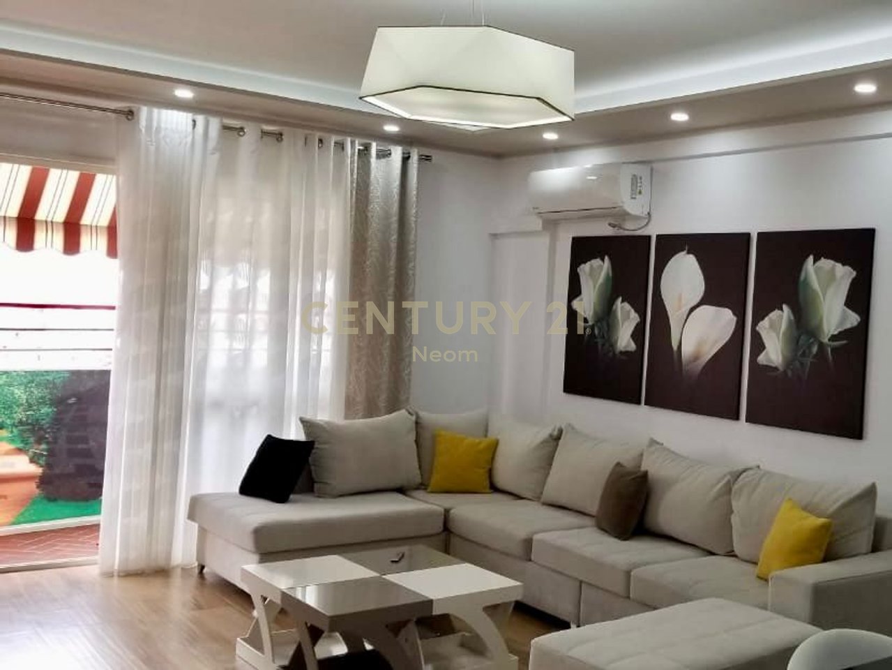 SHESIM, APARTAMENT MODERN 2+1+2 me PAMJE te VIZION ➕‼️