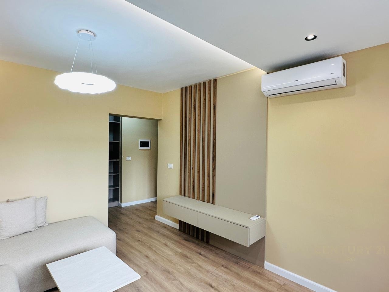 APARTAMENT 1+1 - RRUGA MUHAMET GJOLLESHA