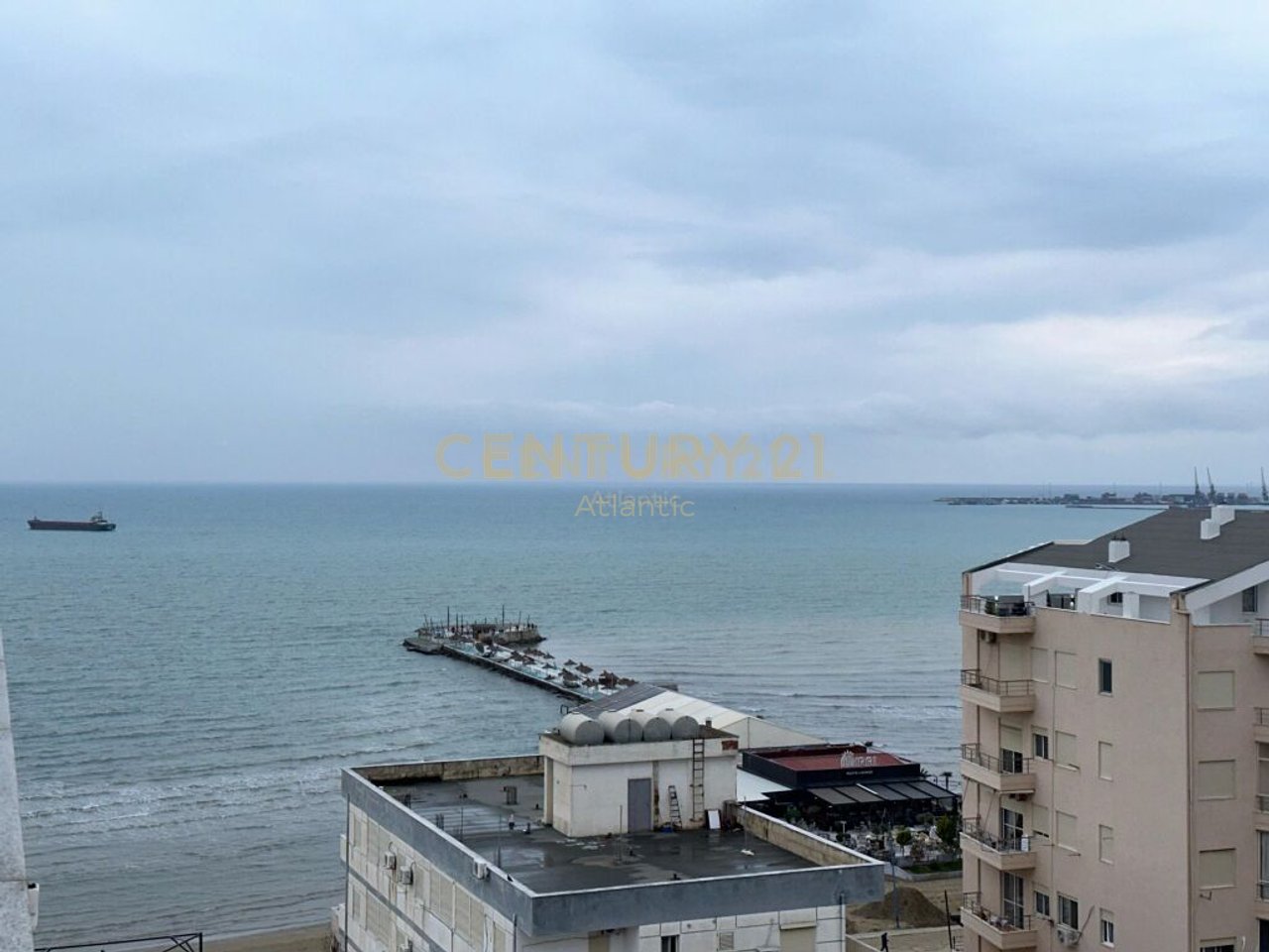 Apartament 1+1 Me Qira në Plazh Rrota e Kuqe, Durrës - 450€ | 75 m²