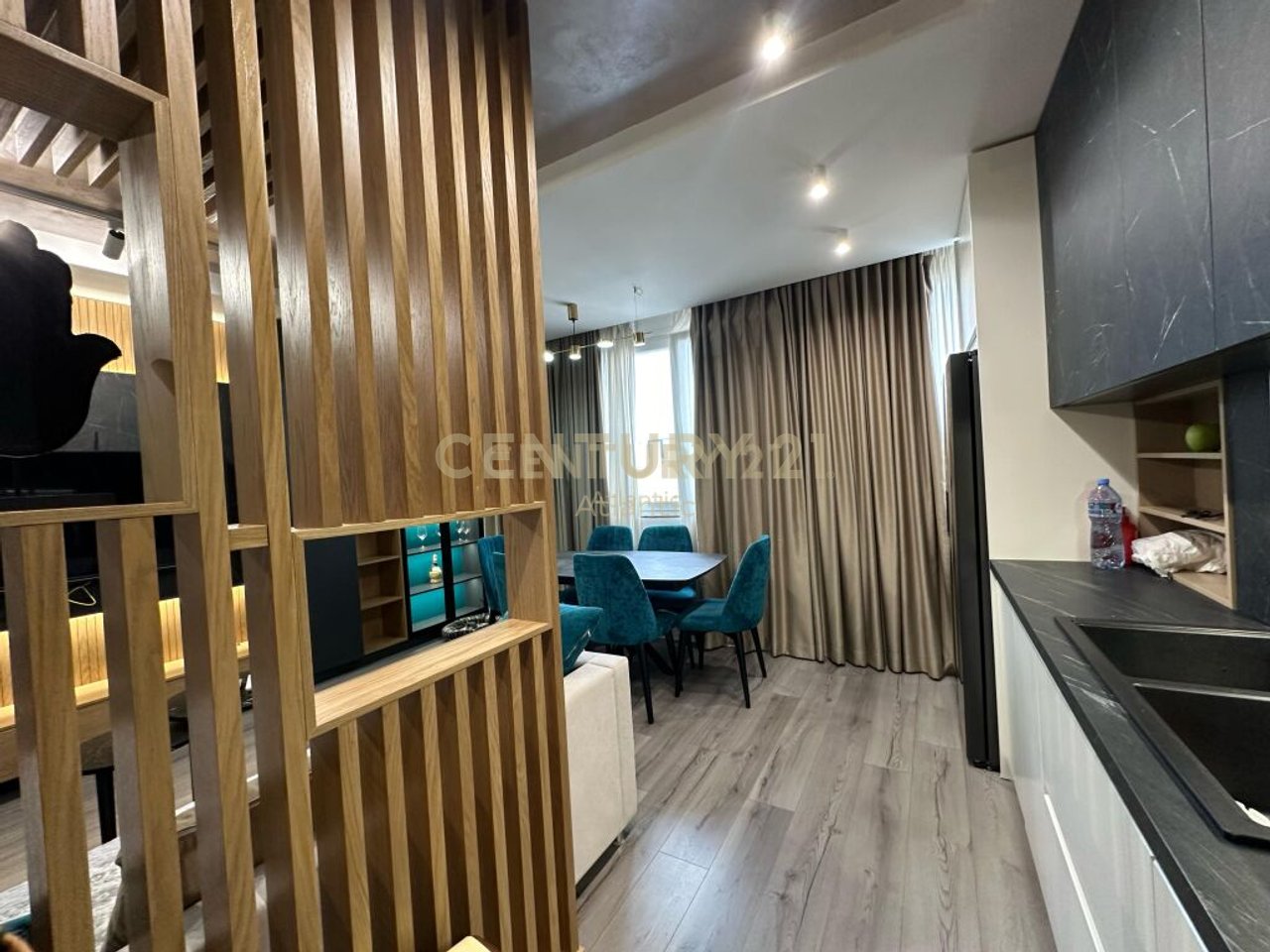 Apartament 1+1 Me Qira në Plazh Rrota e Kuqe, Durrës - 450€ | 75 m²